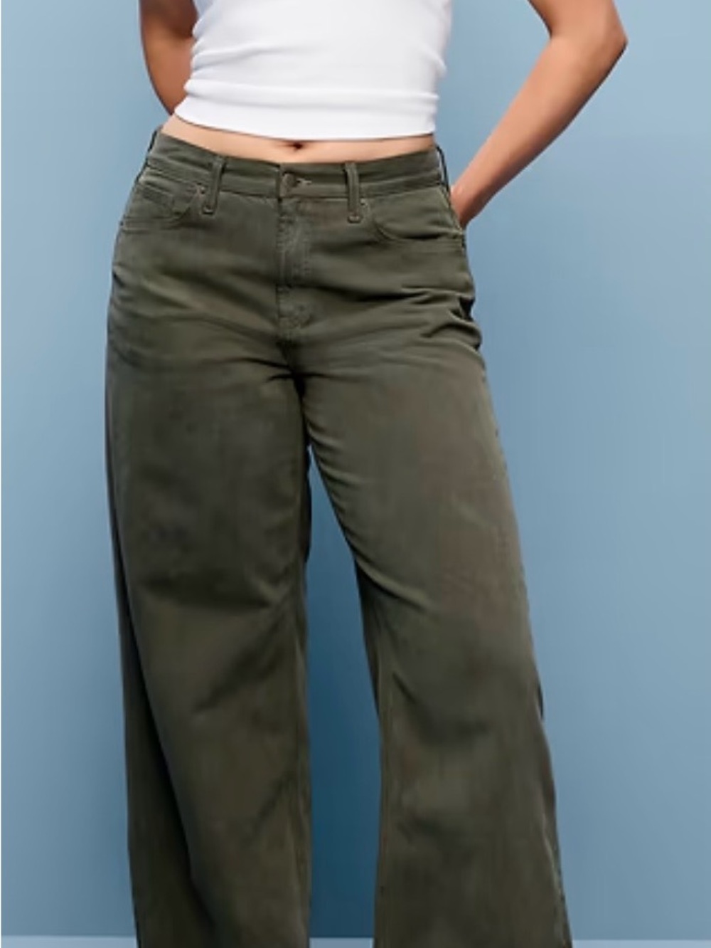 Old Navy Women’s Olive Green SkiHi Wide Leg Jeans, size 2